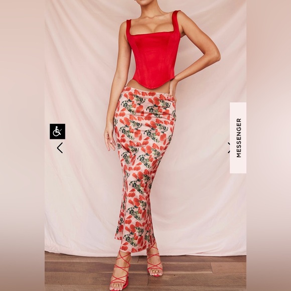 House of CB set worn only ones for like an hour, top medium skirt size small! - Picture 1 of 8